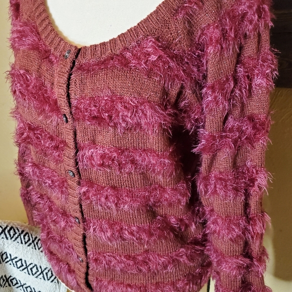 Arizona Jean Co. Mauve Purple Fuzzy Sweater Large. - Picture 7 of 12